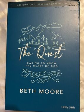NEW Beth Moore The Quest Teen Girls Bible Study Journal DVD Lifeway Sealed Box